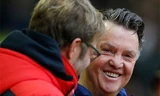 Van Gaal vẫn nhận được sự tín nhiệm cao từ đồng nghiệp, bất chấp bão chỉ trích mà ông và Man Utd hứng chịu mới đây. Ảnh: Reuters.