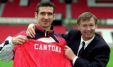 Cantona chuyển từ Leeds sang Man Utd năm 1992. Ảnh: PA.