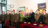Lãnh đạo Bộ Công an thăm và chúc thọ nguyên Chủ tịch nước Lê Đức Anh năm 2010