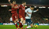 Dele Alli trong tình huống ngã vờ kiếm phạt đền ở trận hoà Liverpool 2-2 mới đây. Ảnh: EPA. 