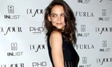 Katie Holmes xinh xắn với váy xuyên thấu