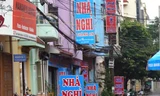 Máy quay lén tràn vào nhà nghỉ, khách sạn