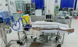 Nạn nhân được cấp cứu trong tình trạng nguy kịch (Ảnh: NLĐ)