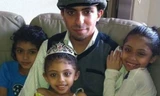 Raif Badawi và các con.