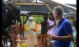 Dịch Ebola hiện nay có thể bắt đầu từ một em bé 2 tuổi ở Guinea.