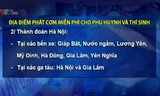 Phát cơm miễn phí cho sĩ tử ở Hà Nội