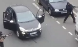 Hai kẻ khủng bố tấn công vào Charlie Hebdo. (Nguồn: DM) 