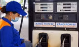 Giá xăng giữ nguyên tại kỳ điều hành chiều 23/4.