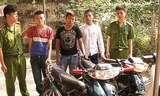Nhóm đối tượng chuyên trộm xe máy tại Huế, Phú Vang, Hương Thủy này vừa sa lưới pháp luật, khi tuổi đời mới từ 15 đến 17. 