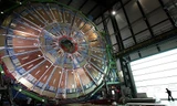 Các nhà khoa học tại CERN cho các proton va chạm với nhau để tìm kiếm những hạt và lực mới. Ảnh: Fabrice Coffrini/Agence France-Preasse.