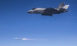 Tiêm kích F-35B phóng tên lửa AIM-120 trong một cuộc thử nghiệm. Ảnh: MarineTimes