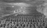 Vàng của Đức Quốc xã giấu trong hầm muối ở thành phố Merkers, Đức. Ảnh: National Archives and Records Administration