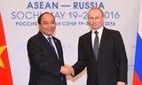 Thủ tướng Nguyễn Xuân Phúc hội kiến Tổng thống Nga Putin tại Sochi.