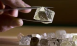 4 viên kim cương chưa qua chế tác "bốc hơi" sau khi ký gửi ở kho báu Gokhran. Ảnh: Moscow Times