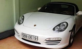 Xe Porsche, một trong 4 ôtô đắt tiền của Tú bị kê biên để đảm bảo cho việc thi hành án. Ảnh: Q. T.