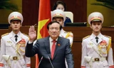 Tân Chánh án Tòa án nhân dân tối cao thực hiện nghi thức tuyên thệ, Ảnh: Zing