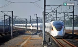 Tàu Fuxing có khả năng chạy với tốc độ 350 km/h. Ảnh: Reuters