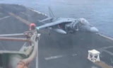 Cú hạ cánh không càng thẳng đứng của phi công tiêm kích Mỹ