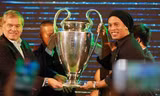 Ronaldinho lần thứ 2 đến Việt Nam