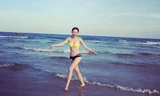 Tóc Tiên tung ảnh bikini 'căng tràn sức sống'