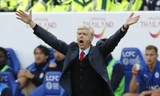 Wenger liên tục bày tỏ sự không hài lòng về việc bị soi chuyện chuyển nhượng. Ảnh: Reuters.
