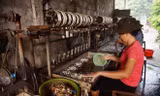 Người chuyên bán lụa cho Khaisilk tiết lộ sự thật 'gây sốc'