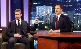 Jimmy Kimmel phỏng vấn Ryan Gosling trên talkshow.