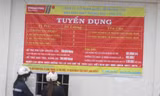 Nữ công nhân thì xin việc dễ nhưng nhiều nam thanh niên có hộ khẩu Thanh-Nghệ-Tĩnh thì rất khó xin vào làm công nhân ở TP.HCM và Bình Dương. 