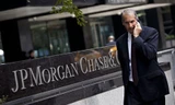 JP Morgan, một trong những ngân hàng rơi vào tầm ngắm của cơ quan điều tra Mỹ. Ảnh: Reuters