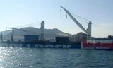 Tàu Rolldock Storm đang được làm chìm một phần