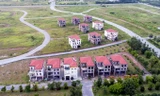 Biệt thự, nhà phố tiền tỷ bỏ hoang ở thành phố mới Bình Dương