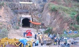 Sập hầm thủy điện tại Lâm Đồng, 12 người mắc kẹt