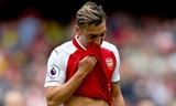 Mesut Ozil sẽ vắng mặt trong trận đấu với Cologne vào đêm nay