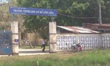 Trường THCS Long Hoà, nơi xảy ra sự việc. Ảnh: E.X 
