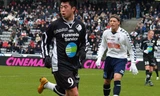 Lee Nguyễn sang Randers vì cảnh báo mất chỗ ở tuyển Mỹ nếu cứ cam phận dự bị tại PSV. Nhưng khi tỏa sáng trên đất Đan Mạch, anh lại bị HLV Bradley quay lưng.
