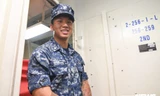 Thủy thủ gốc Việt Paul Nguyễn trên tàu sân bay USS Carl Vinson. (Ảnh: Tùng Đinh)