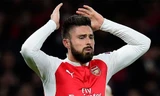 Giroud hứng búa rìu dư luận sau màn trình diễn tồi tệ trước Barca. Ảnh: AFP.