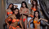 Dàn thí sinh Hoa hậu chuyển giới Thái tạo dáng với bikini
