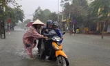 Hội An chìm trong lũ