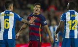 Suarez (giữa) có phong độ ghi bàn rất cao cho Barca trong năm 2015. Ảnh: Reuters