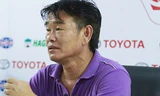 Cựu HLV đội tuyển Phan Thanh Hùng tỏ ra sẻ chia với những áp lực mà HLV đương nhiệm Miura đang phải chịu