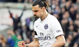 Zlatan Ibrahimovic thất vọng vì PSG thua trận dù anh lập cú đúp.