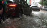 Hà Nội khó khăn giải quyết úng ngập.
