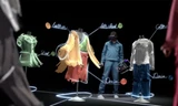 Thiết kế các mẫu thời trang trong môi trường thực tế ảo bằng ứng dụng Tilt Brush của Google. (Ảnh: CNN)