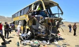Tai nạn xe buýt kinh hoàng, hàng trăm người thương vong