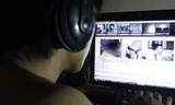 Đã có 2,5 triệu lượt truy cập vào mục phim sex trên trang web "đen" cho Chung lập ra