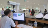 Cận cảnh kiểm tra dịch MERS ở sân bay Nội Bài