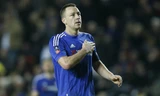 Tuổi cao khiến Terry không thể cống hiến tốt nhất cho Chelsea. Ảnh: AFP.