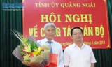 Bí thư Tỉnh ủy Quảng Ngãi trao quyết định và chúc mừng đồng chí Võ Văn Hào
