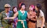 NSƯT Minh Hằng và các bạn diễn trong vở Ai là thủ phạm?